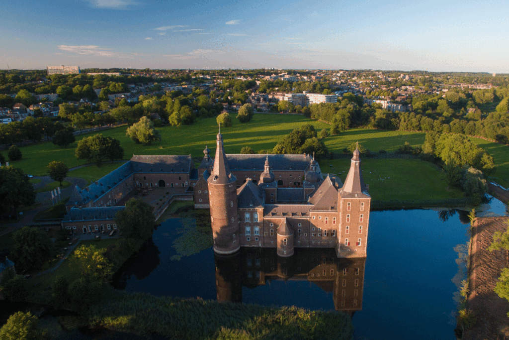 Unieke multimediale expositie Kasteel Hoensbroek